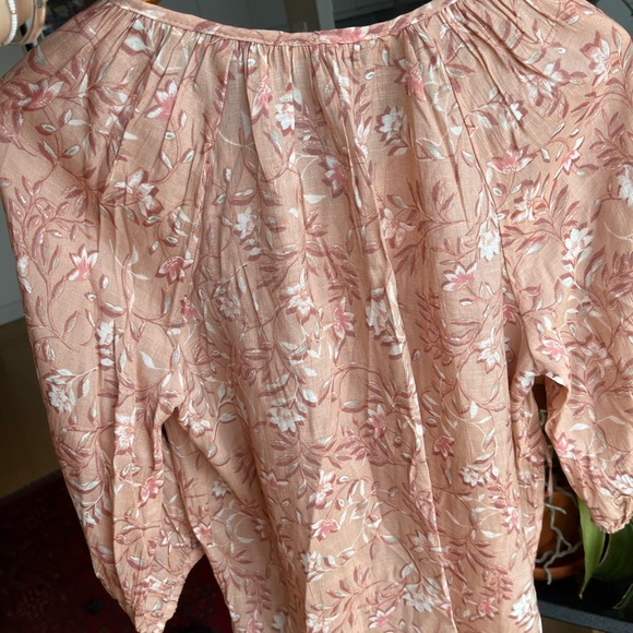 Floral blouse - Picture 7 of 7